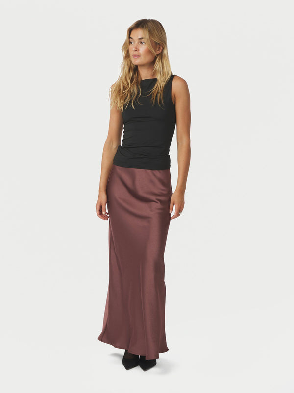 Neo Noir Vicky Skirt (Dark Rose)
