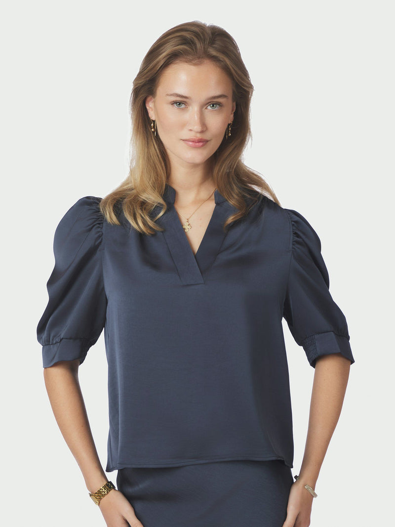 Neo Noir Roella blouse (midnight blue)