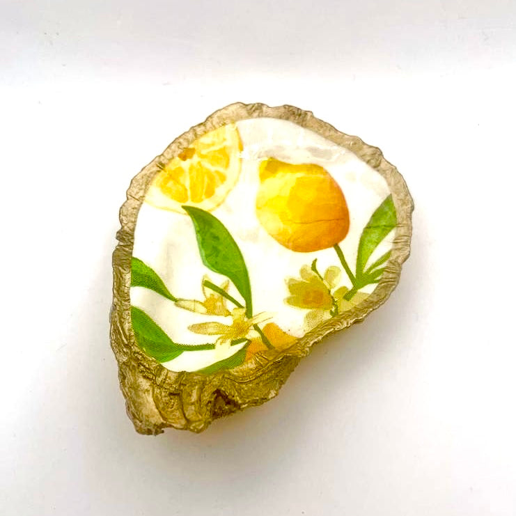 GRIT & GRACE Decoupage Oyster Jewellery Dish (Lemons)