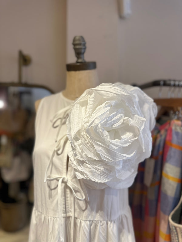 Large Flower Corsage (white)