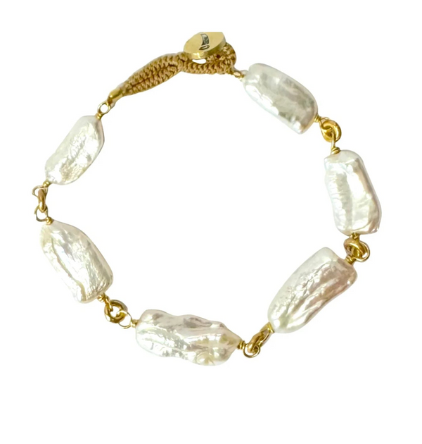 IBU Casey Pearl Bracelet