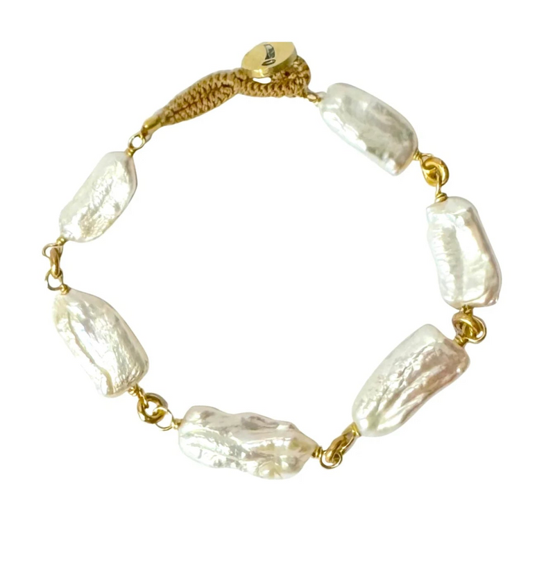 IBU Casey Pearl Bracelet