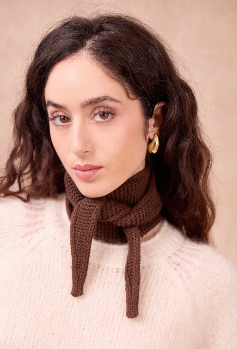 小物 DRAW Wearing Knit Sophie scarf brown 小物 DRAW Wearing Knit Sophie scarf brown Sophie Scarf (neutrals