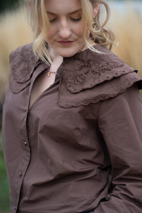 Lila Blouse (brown)