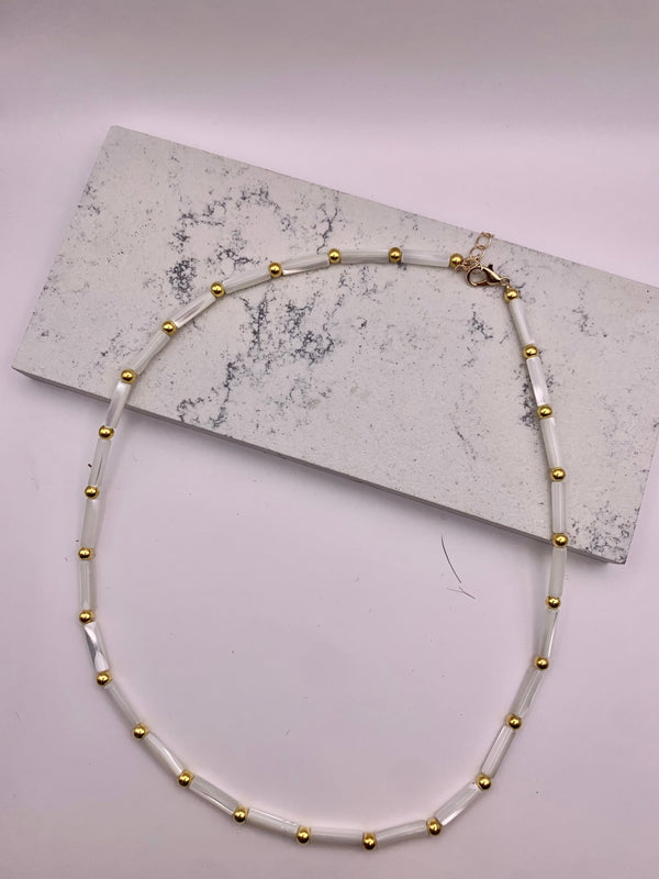 Shell Bead Necklace (Rectangle)