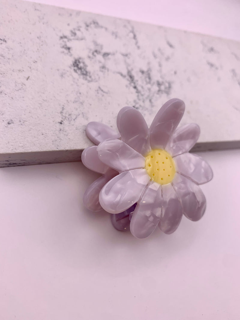 Daisy Hair Claw Clip