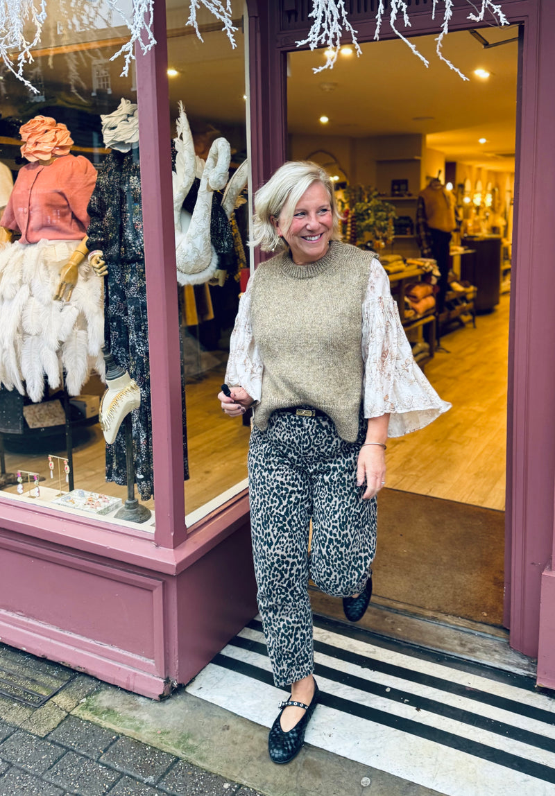 Maison Anje Belting Knitted Tank (gold)