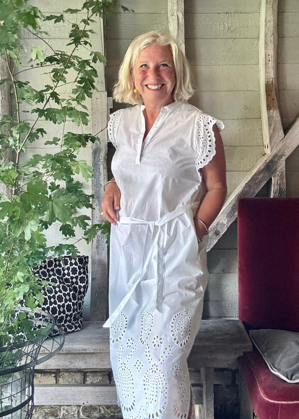 woman wearing Levete Room white Grolet dress 100% organic cotton dress