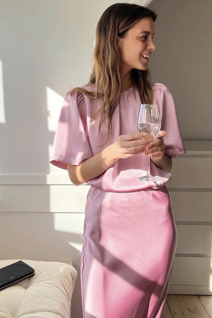 Neo Noir Vicky Heavy Sateen Skirt (Rose)