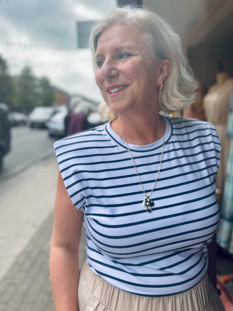 Striped statement shoulder tee