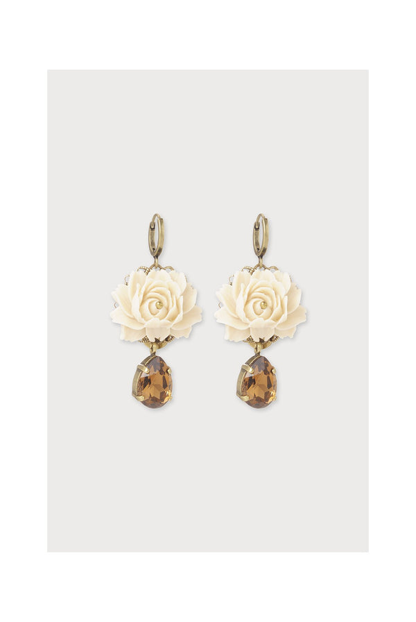 Julie Sion Queen Lily earrings (cream)