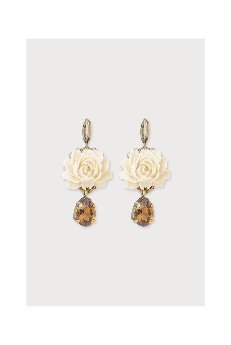 Julie Sion Queen Lily earrings (cream)