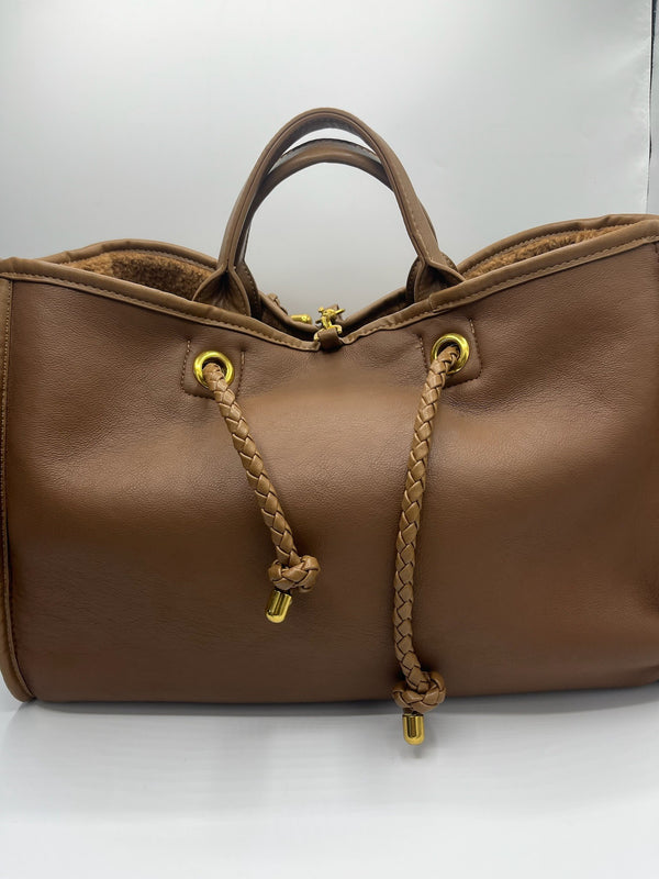Diana Reversible Tote Bag (tan)