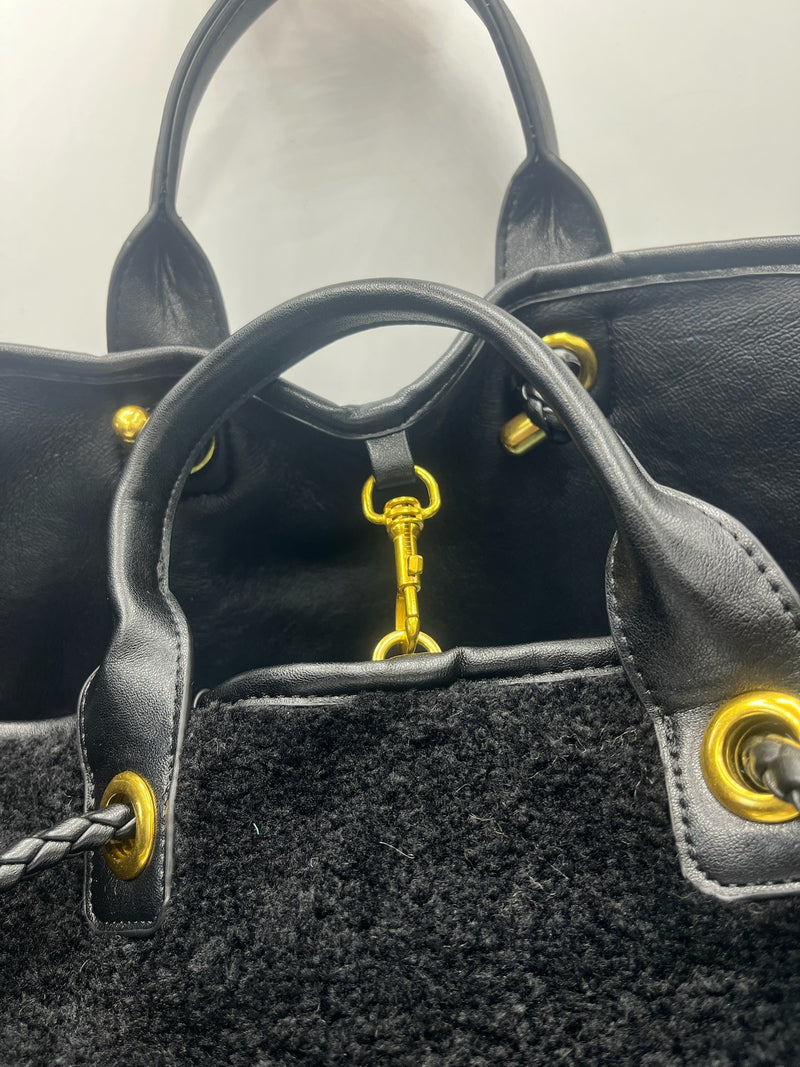 Diana Reversible Tote Bag (black)