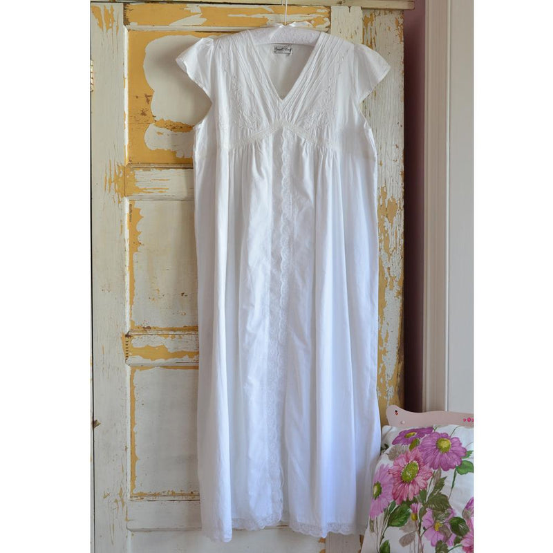 White Cotton Lessi Nightdress