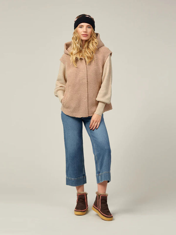 NOOKI Aspen Hooded Gilet in Mink