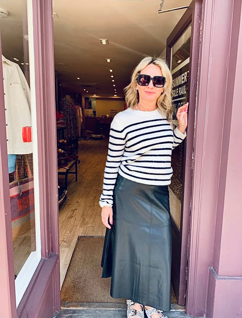 Bruuns Bazaar Vegan Leather Skirt (Black)