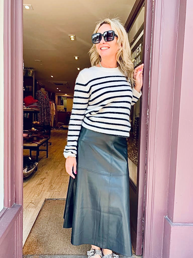 Bruuns Bazaar Vegan Leather Skirt (Black)